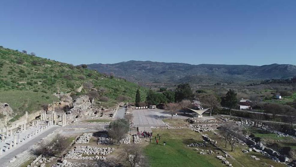 Efes Antik Kenti, pandemi döneminde de güvenli turizmin adresi oldu