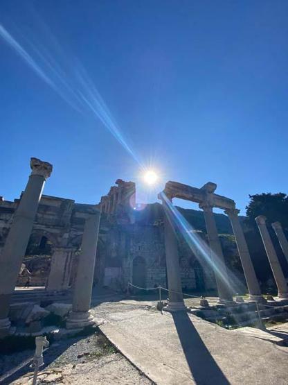 Efes Antik Kenti, pandemi döneminde de güvenli turizmin adresi oldu