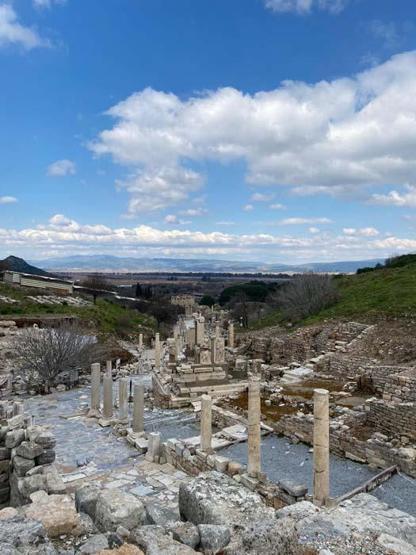Efes Antik Kenti, pandemi döneminde de güvenli turizmin adresi oldu
