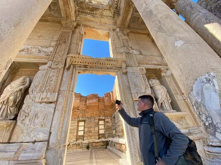 Efes Antik Kenti, pandemi döneminde de güvenli turizmin adresi oldu