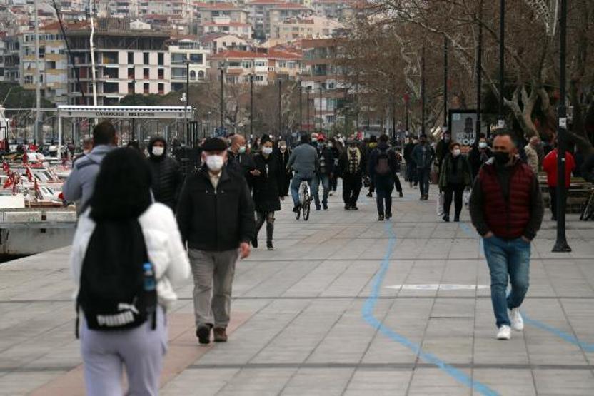 Çanakkalede kordon boyunda yoğunluk oluştu