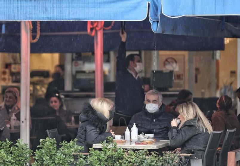 Bilim Kurulu Üyesi Prof. Dr. Yavuz: İstanbul’da kapalı mekanlarda maskesiz oturmak için çok erken