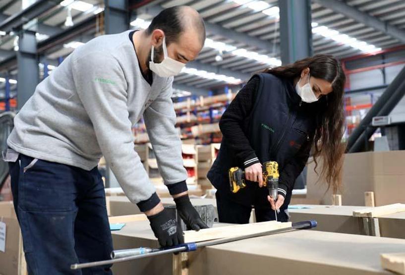 Ağır sanayinin kadın çalışanları anlattı: Ağırlık kaldırıyoruz, testere kullanıyoruz