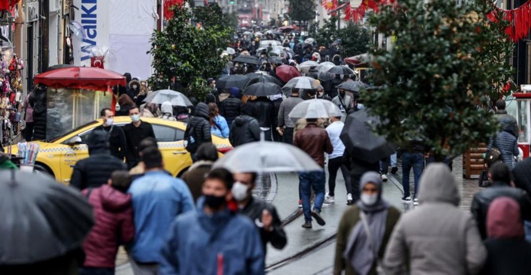 Haritada İstanbul dahil birçok il kızardı: Bilim Kurulu üyelerinden kırmızı alarm uyarısı