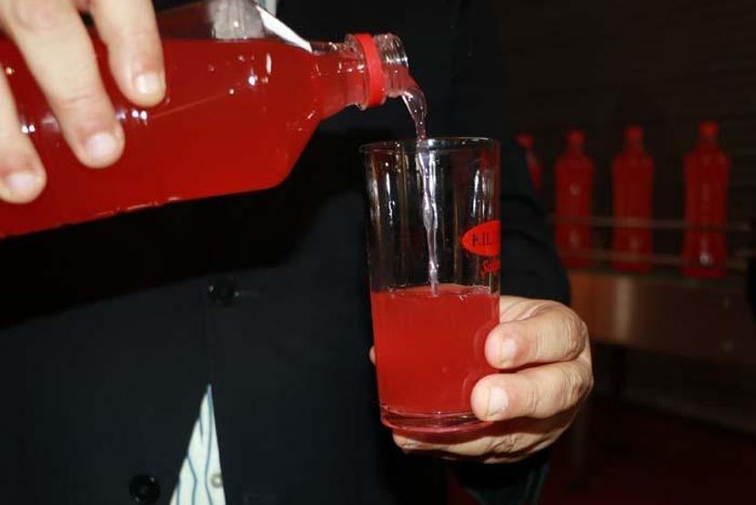 Koronavirüs salgınında talebin arttığı ‘turşu suyu’ ambalajlanıp raflara girdi