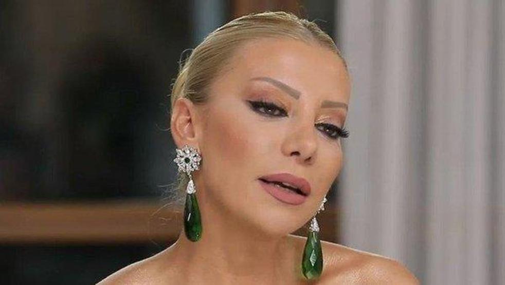 Ajda Pekkan da Gülşahzede oldu Tasarladığı elbise tıpatıp aynı