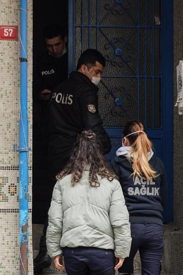 Gaziosmanpaşada 44 yaşındaki kadın evinde ölü bulundu