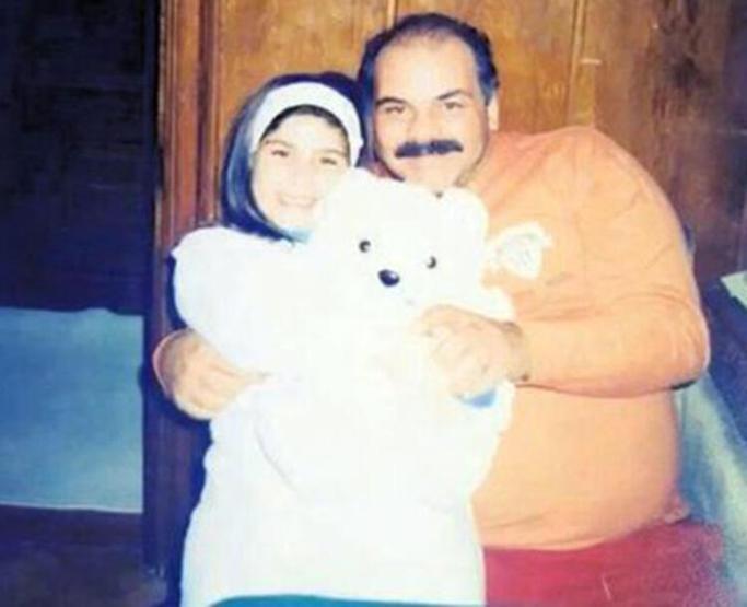 Pelin Öztekin babası Rasim Öztekin’i böyle anlatmış: Kızım aç kalırsın, yapma