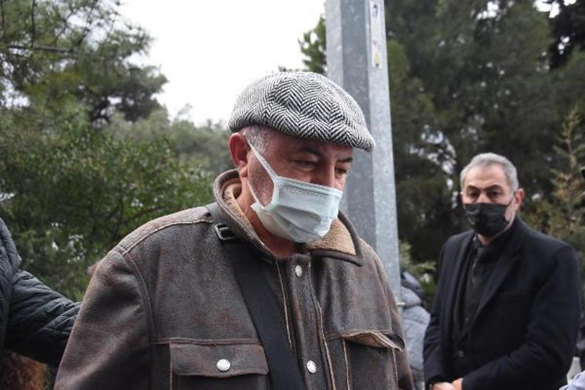 Bige Önalın babası Erhan Önal son yolculuğuna uğurlandı