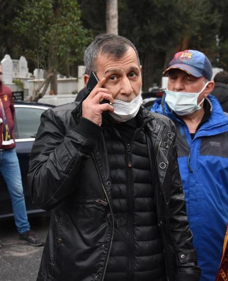 Bige Önalın babası Erhan Önal son yolculuğuna uğurlandı