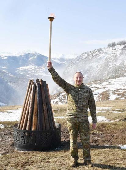 Azerbaycan Cumhurbaşkanı Aliyev, Şuşada Nevruz ateşini yaktı