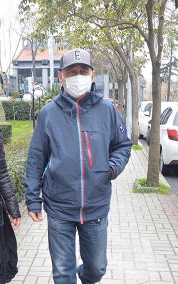 Şener Şen doğduğu evin yıkılma tehlikesi altında olduğu iddialarına yanıt verdi