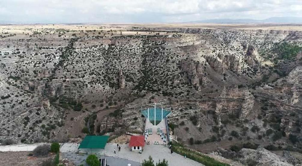 Dünyanın en uzun ikinci kanyonu Bu terasta yürümek cesaret istiyor