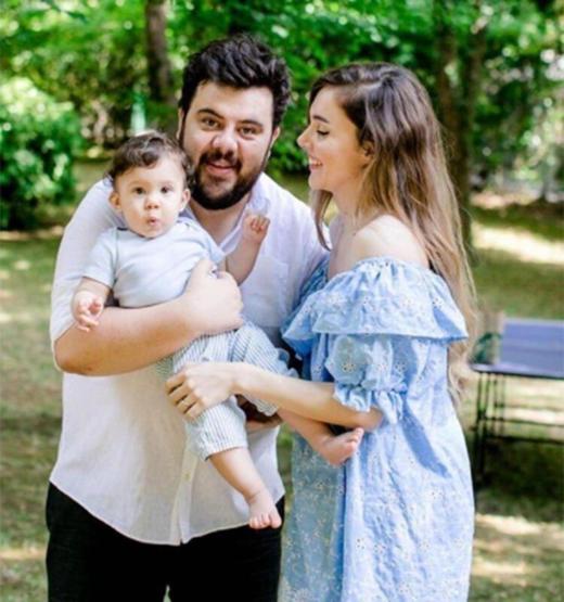 Berfu Yenenler ve Eser Yenenlerin ikinci bebekleri dünyaya geldi
