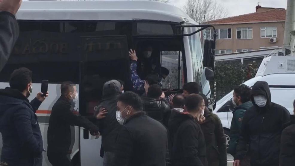 Boğaziçi Üniversitesinde 12 kişi gözaltına alındı