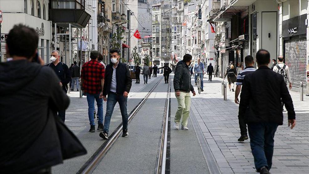 Gençler COVID-19’a artık daha fazla yakalanıyor