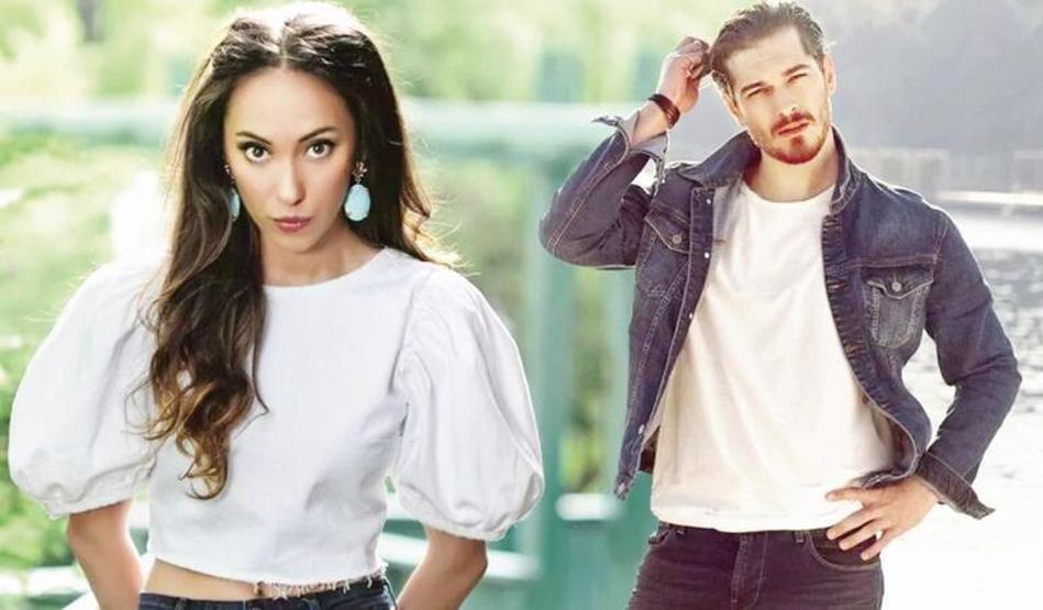 Çağatay Ulusoy ve Duygu Sarışın mavi suların tadını çıkartıyor