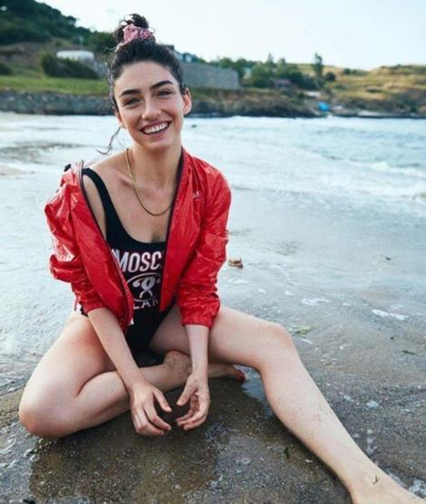 Hazar Ergüçlü annesi Neşe Ergüçlüye aylar sonra kavuştu