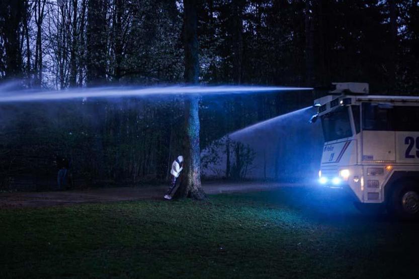 1 Nisan şakası kötü bitti: 7si polis 45 kişi yaralandı