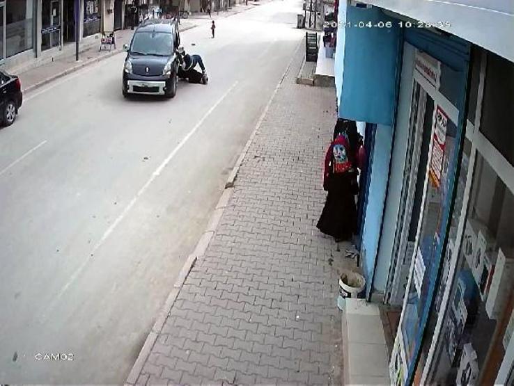 Gaspçının aracıyla metrelerce sürüklendi: Bu bir canilik