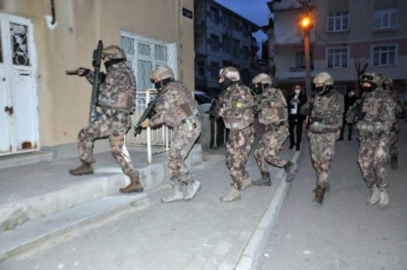 Tarım işçisi olarak gelip, uyuşturucu satan şebekeye operasyon