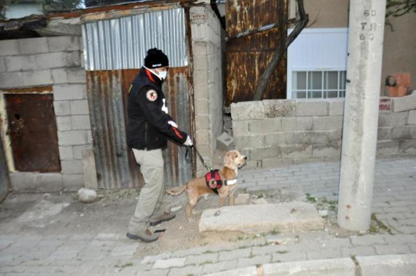 Tarım işçisi olarak gelip, uyuşturucu satan şebekeye operasyon