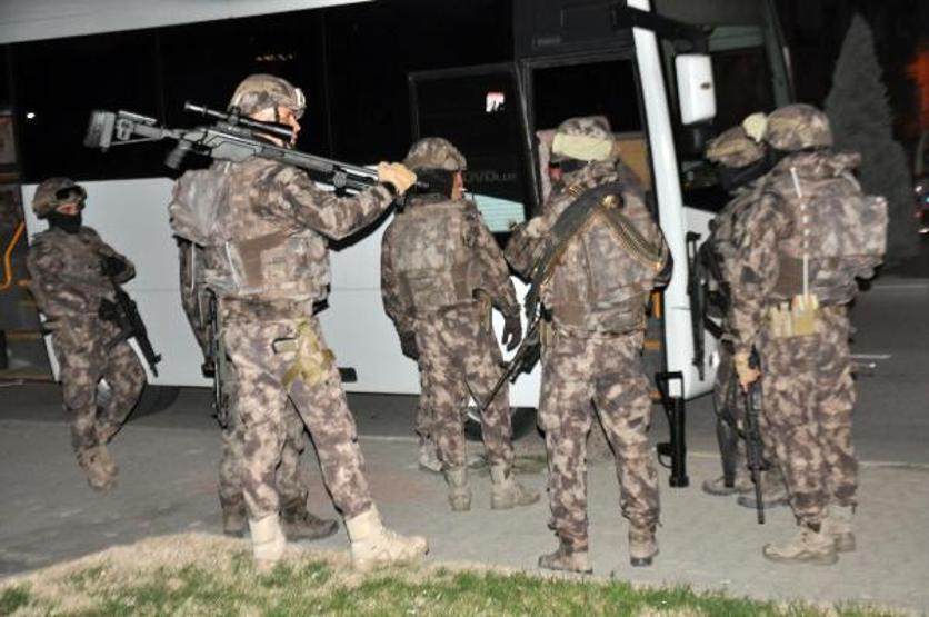 Tarım işçisi olarak gelip, uyuşturucu satan şebekeye operasyon
