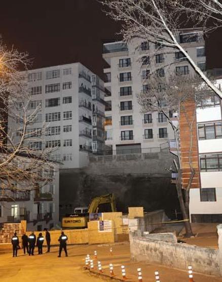 Ankarada çökme tehlikesi nedeniyle 8 katlı bina boşaltıldı