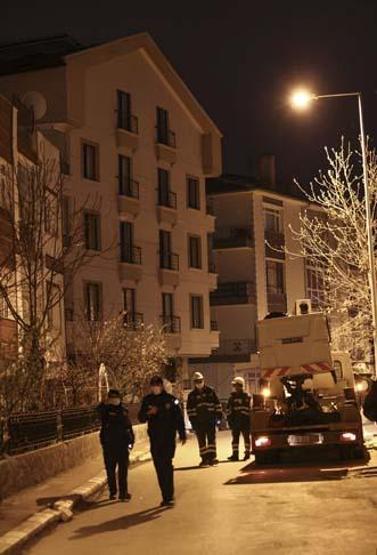 Ankarada çökme tehlikesi nedeniyle 8 katlı bina boşaltıldı