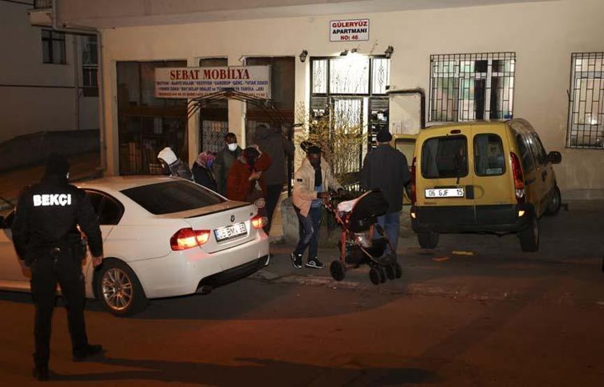 Ankarada çökme tehlikesi nedeniyle 8 katlı bina boşaltıldı