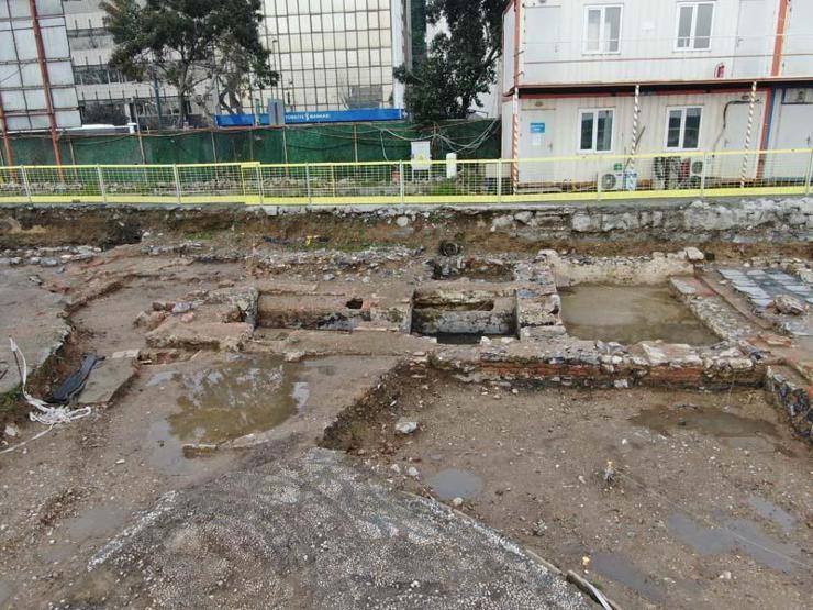 Kabataşta İstanbulun tarihine ışık tutacak kalıntılar