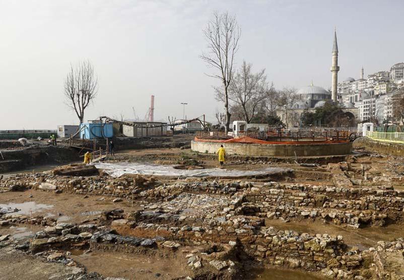 Kabataşta İstanbulun tarihine ışık tutacak kalıntılar