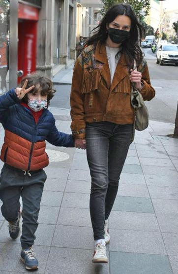 Hande Ataizi, Camdaki Kız dizisindeki karakterini anlattı