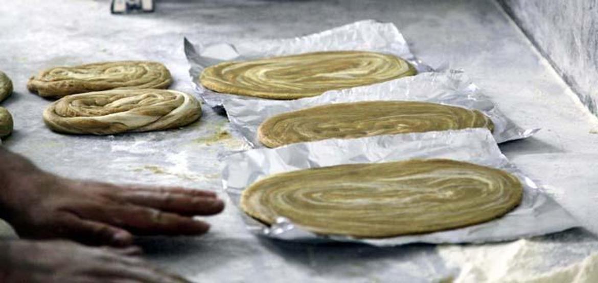 Kayseride Ramazan ayına özel pişiyor; Tahinli pide