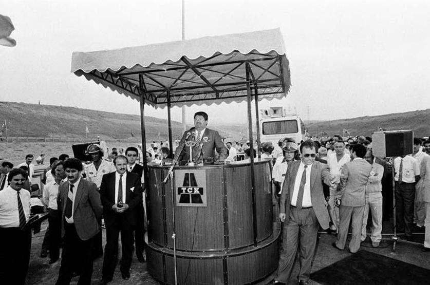 8. Cumhurbaşkanı Özalın ölümünün üzerinden 28 yıl geçti