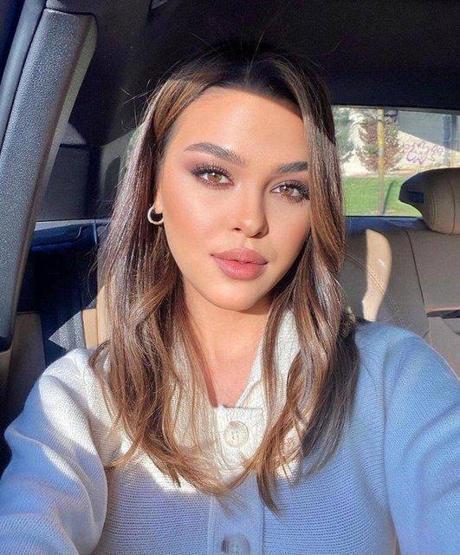 Aslıhan Karalardan estetik iddialarına fotoğraflı yanıt