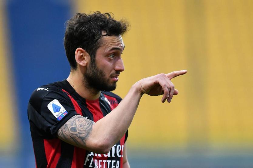 Son dakika... Hakan Çalhanoğlu için PSG iddiası