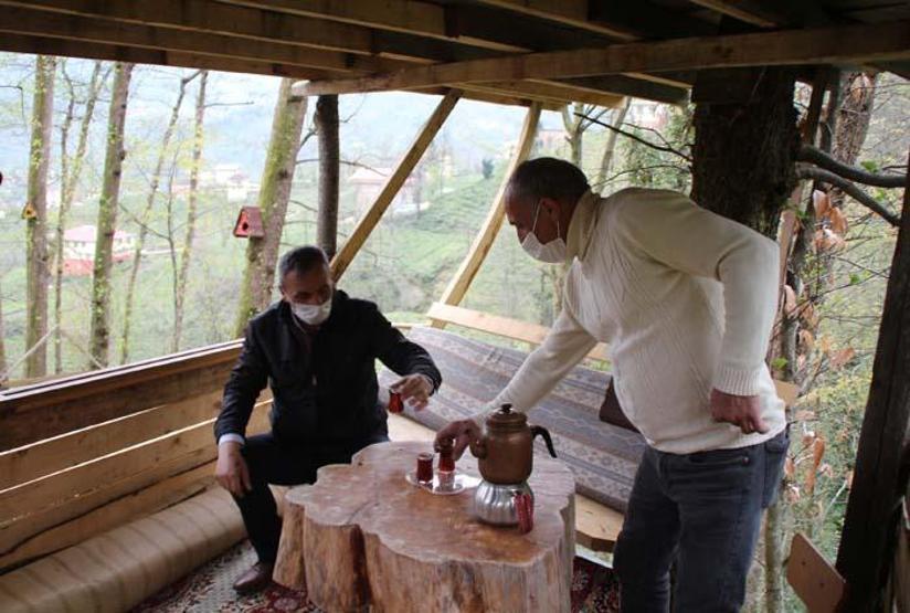 Gören bir daha bakıyor Koronavirüsten kaçmak için yaptı