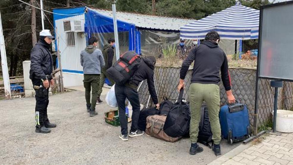 Doğu Karadeniz’e çay işçisi göçü başladı