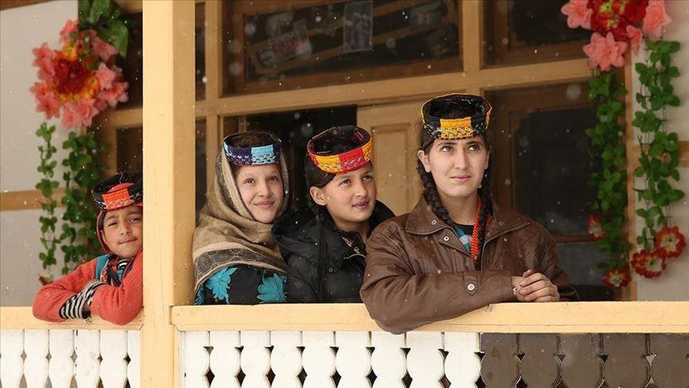 Büyük İskenderin kayıp kabilesi: Kalaşlar Erkekler boşanamıyor, kadınlar başlık parası veriyor...