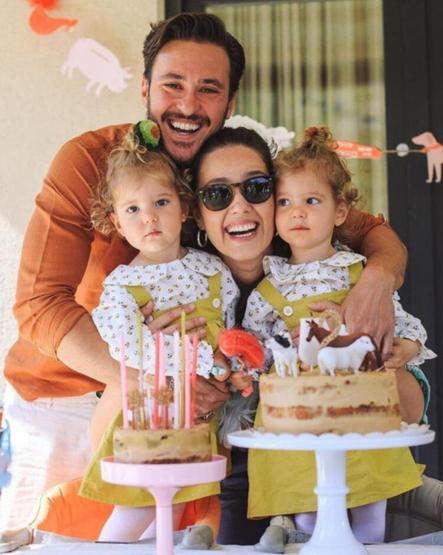 Pelin Akil ile Anıl Altanın kızları 2 yaşına bastı