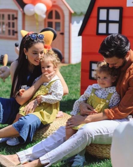 Pelin Akil ile Anıl Altanın kızları 2 yaşına bastı