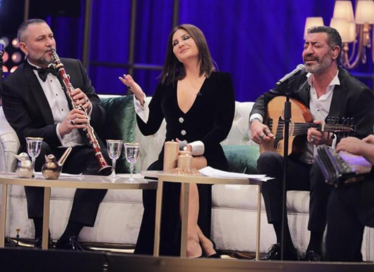 Sibel Can, Hakan Altunun sağlık durumuyla ilgili açıklama yaptı