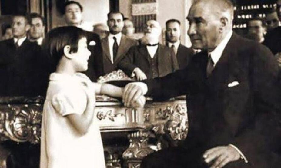 Ünlü isimlerden 23 Nisan Ulusal Egemenlik ve Çocuk Bayramı paylaşımları