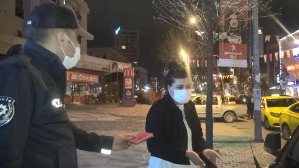 Esenyurtta turist gibi dolaşan yabancı uyruklu kişilere ceza yağdı