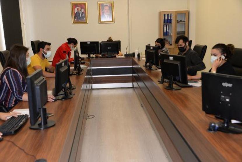 Aşı olmak istemeyenler aranarak ikna ediliyor