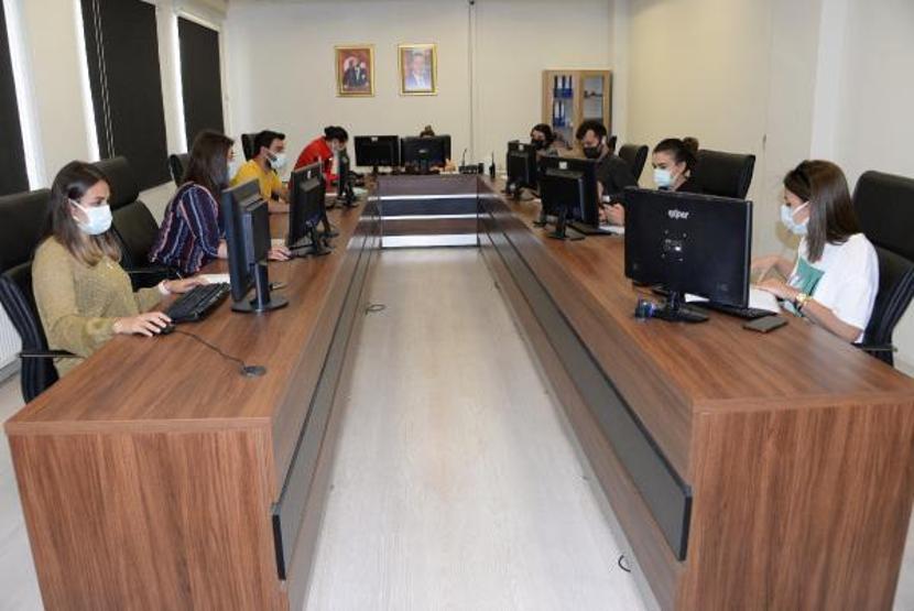 Aşı olmak istemeyenler aranarak ikna ediliyor