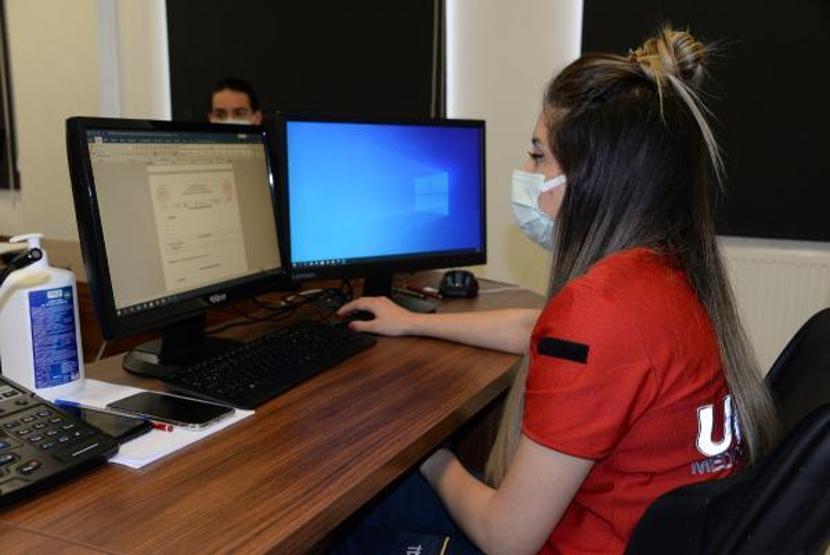 Aşı olmak istemeyenler aranarak ikna ediliyor