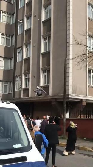 Binada yangın çıkınca çatıdan atlamıştı Acı haber geldi