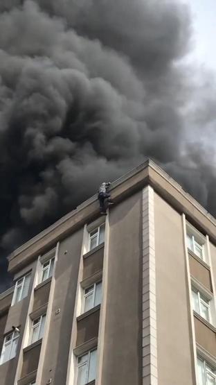 Binada yangın çıkınca çatıdan atlamıştı Acı haber geldi